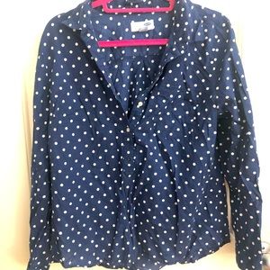 Classic “Old Navy” shirt with white polka dots in L!